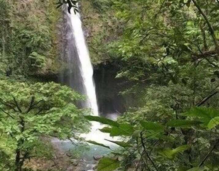 Hostel Arenal Sunrise