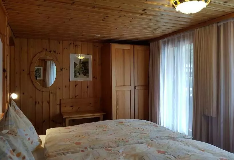 Hotelli Alpine Budget Rooms By Tascherhof