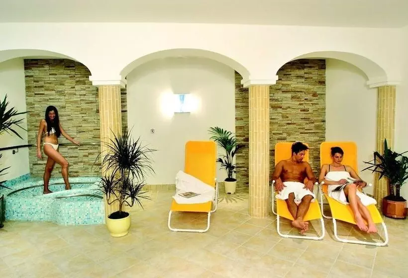 ホテル Fior Di Bosco