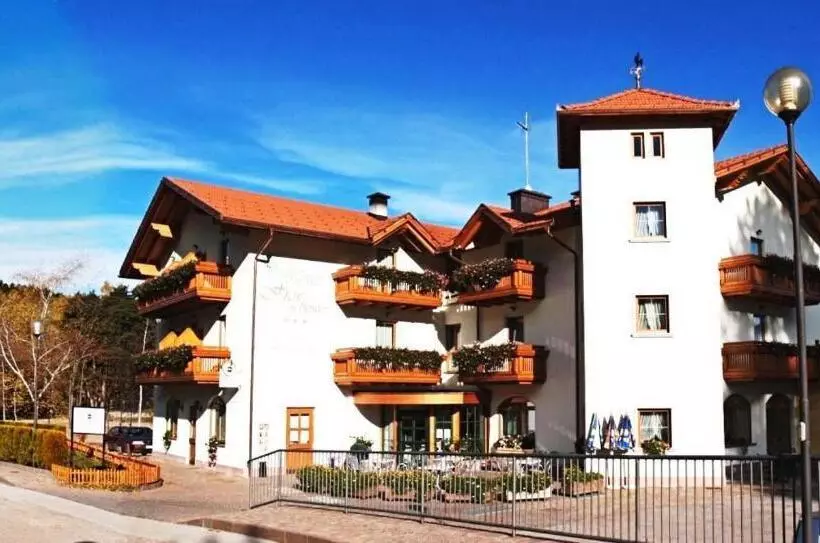 ホテル Fior Di Bosco