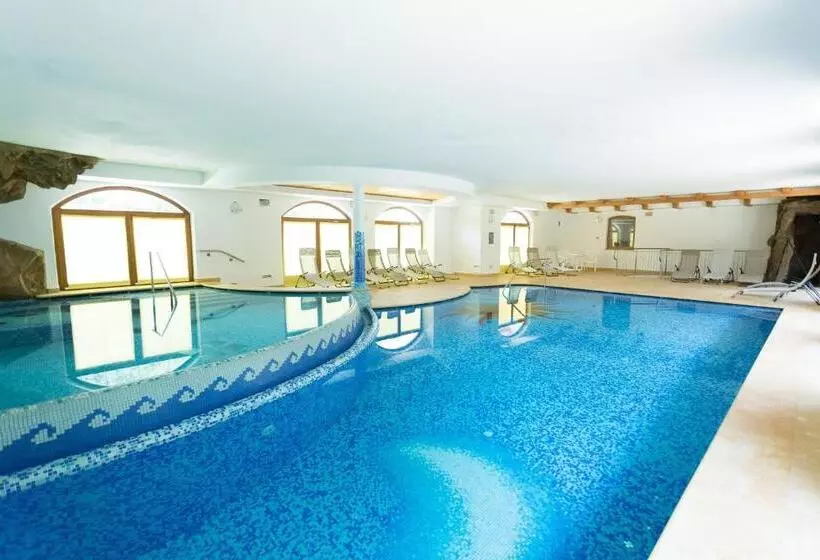 ホテル Fior Di Bosco