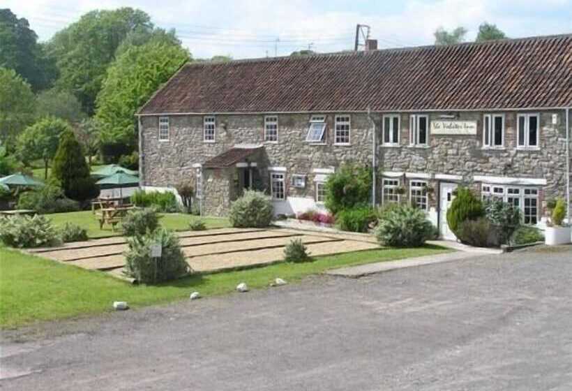 Отель Glamping On The Hill