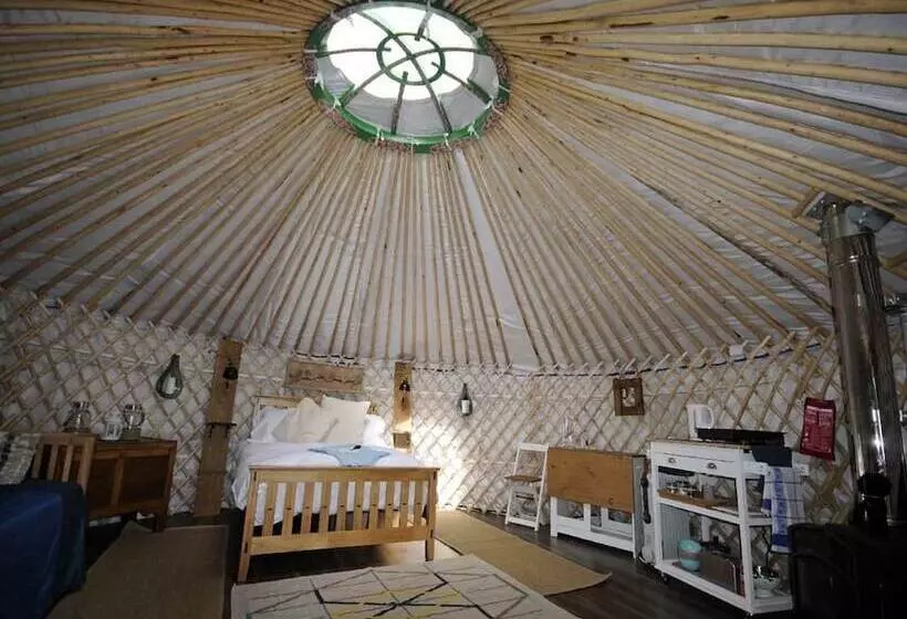 هتل Glamping On The Hill