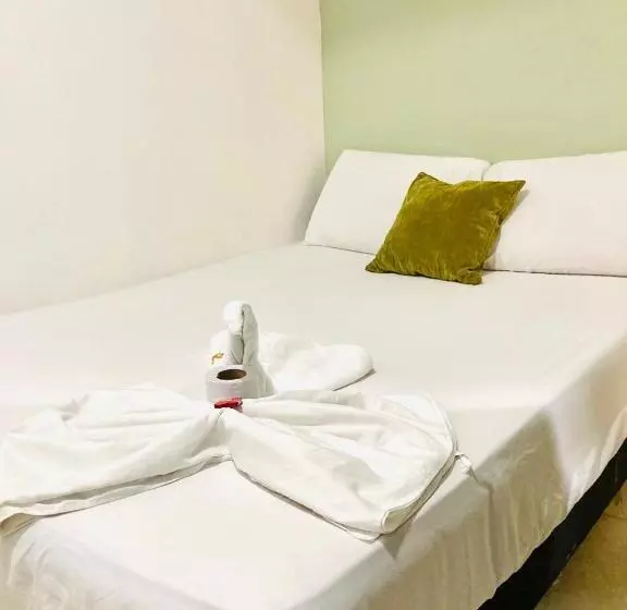 Hotelli Laurel Plaza 46