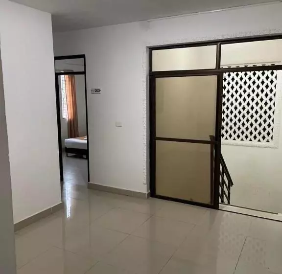 Hotelli Laurel Plaza 46