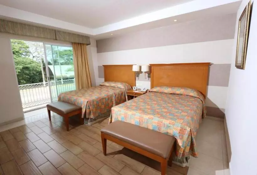 ホテル Meson De La Rivera