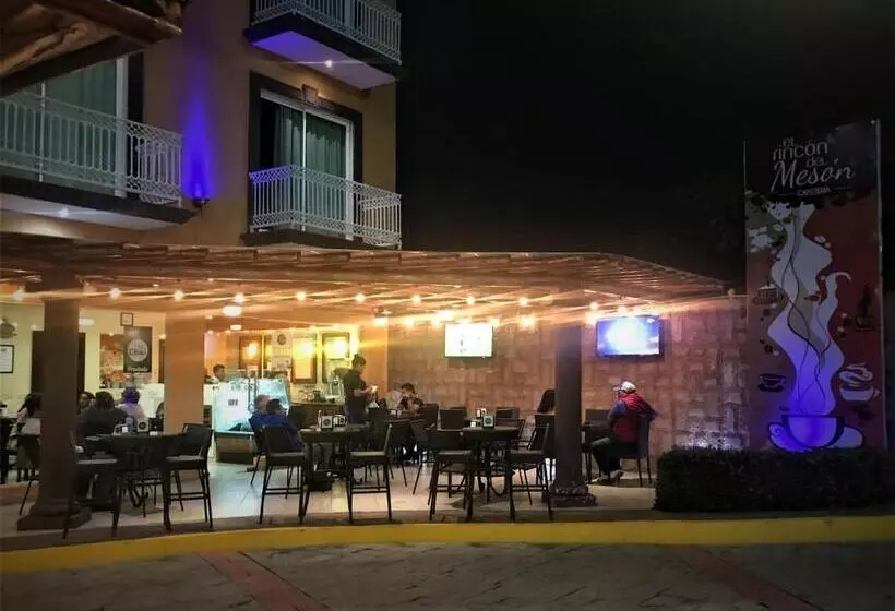 ホテル Meson De La Rivera