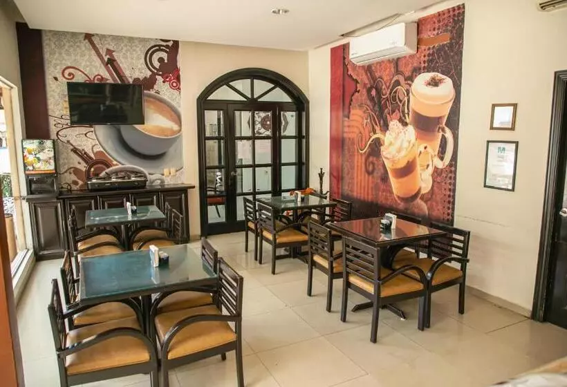 ホテル Meson De La Rivera