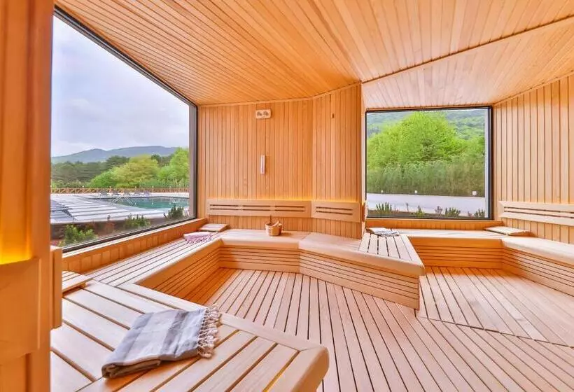 هتل Narven Wellness & Thermal