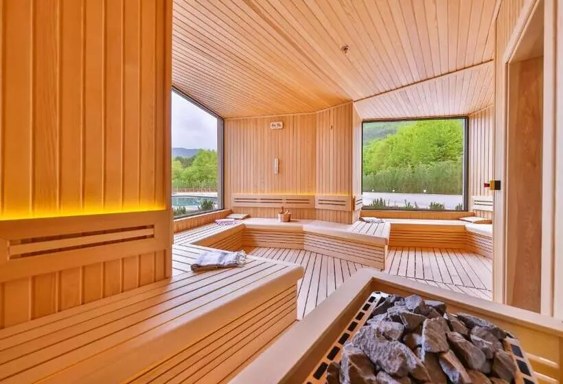 هتل Narven Wellness & Thermal