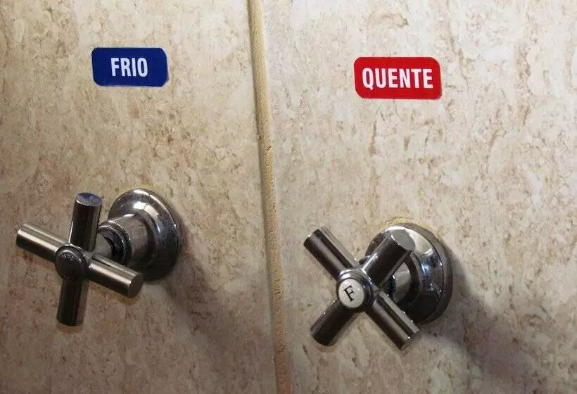 Hotelli Pousada Quinta Das Aroeiras