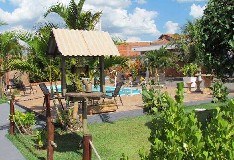 هتل Pousada Quinta Das Aroeiras