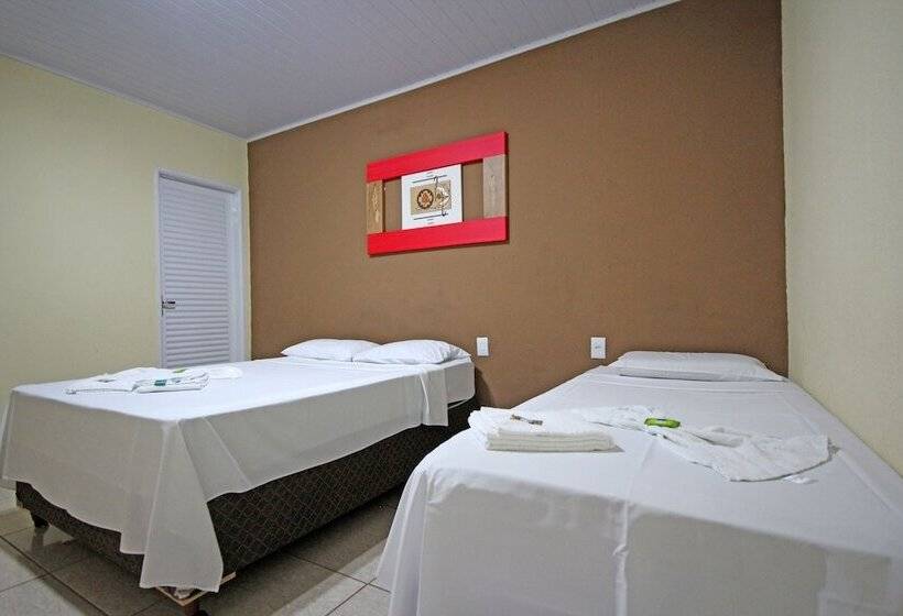 هتل Pousada Quinta Das Aroeiras