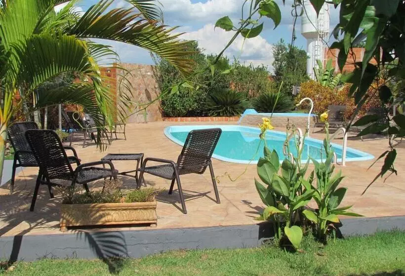 Hotelli Pousada Quinta Das Aroeiras