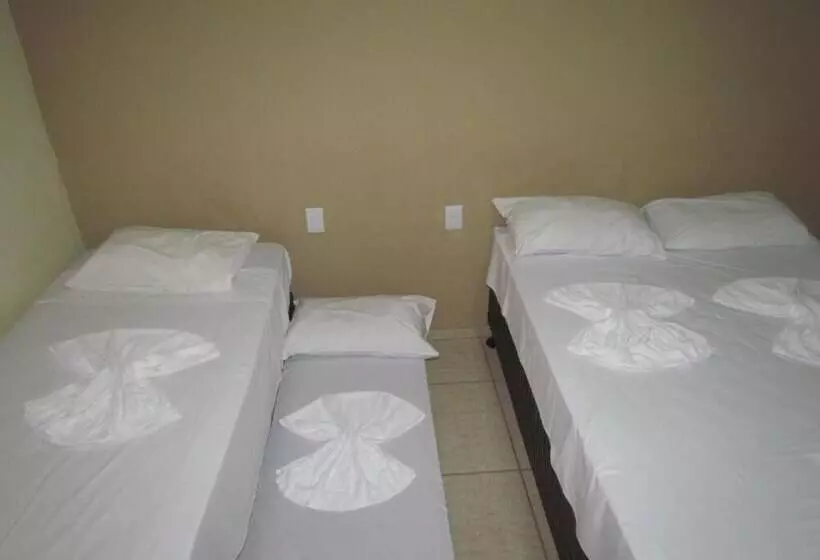 Hotelli Pousada Quinta Das Aroeiras