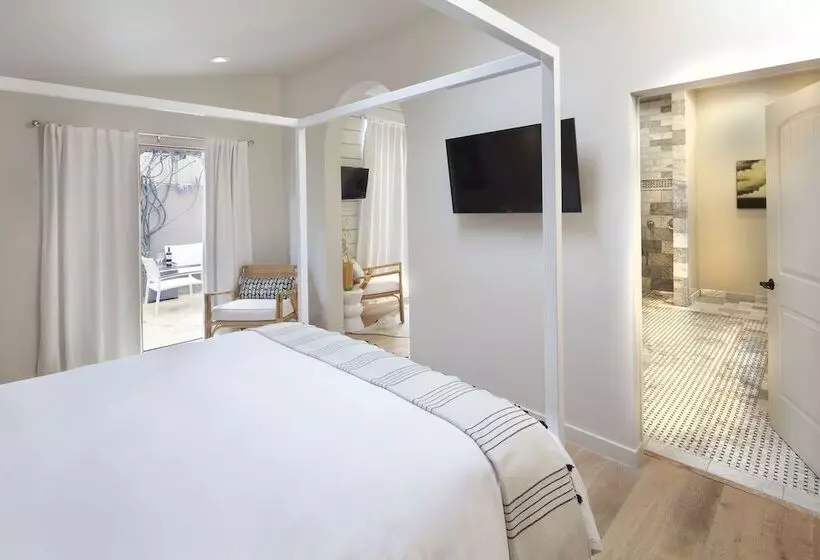 Hotelli Rockhouse Suites