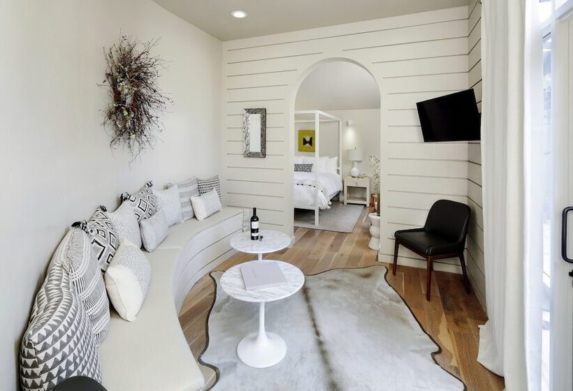 فندق Rockhouse Suites