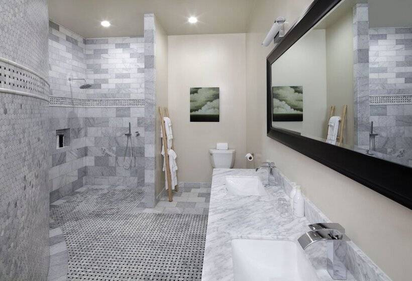 فندق Rockhouse Suites