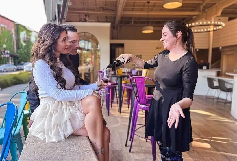 Hotelli Rockhouse Suites