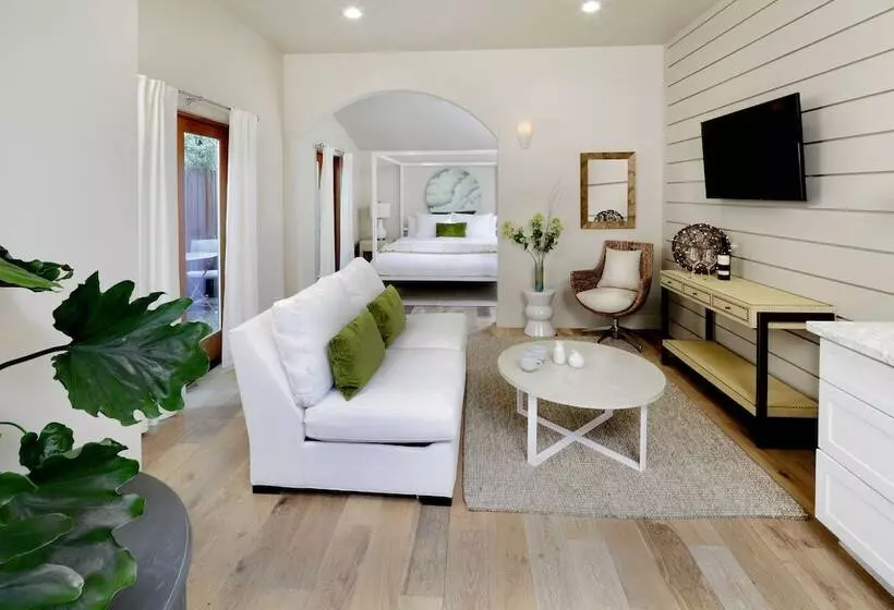 Hotelli Rockhouse Suites