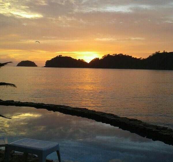 فندق Sister Moon