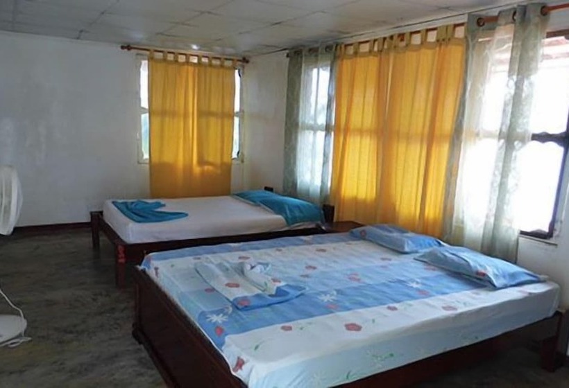 فندق Sister Moon