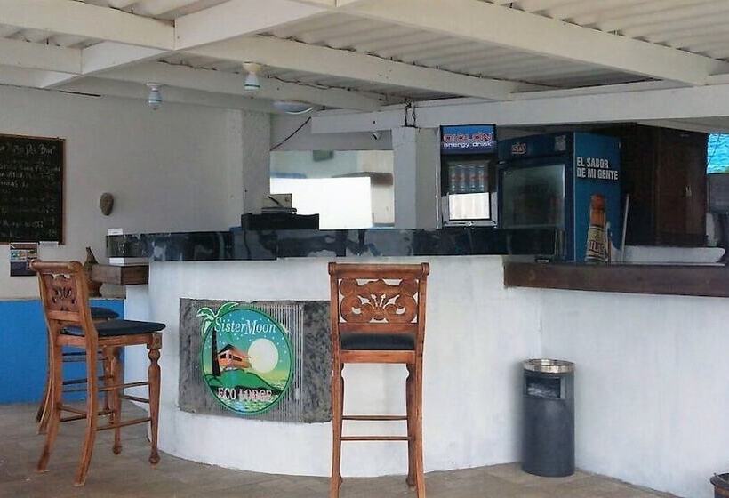 فندق Sister Moon