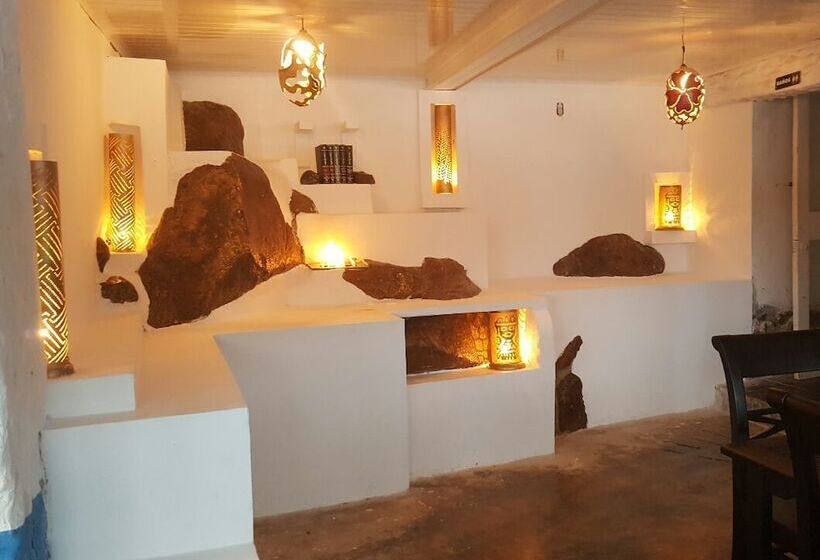 فندق Sister Moon