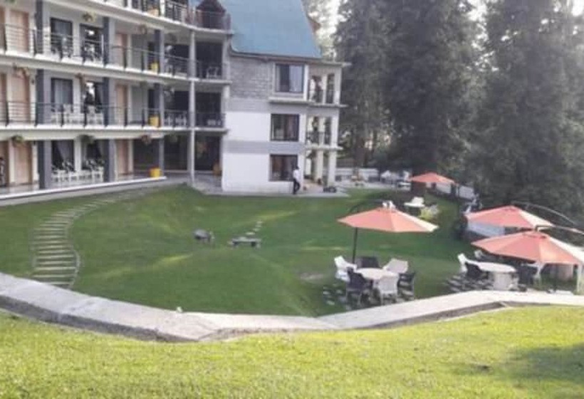 هتل Summer Retreat