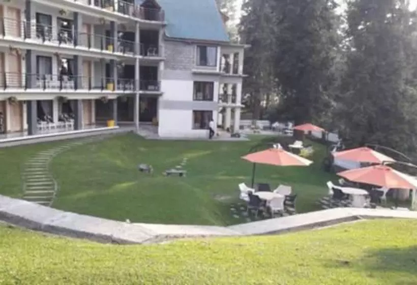 هتل Summer Retreat