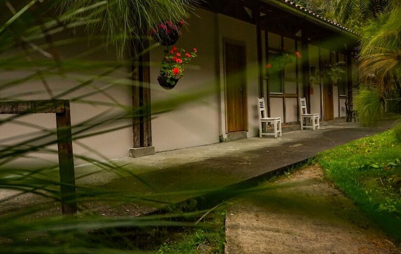 هتل Termales San Vicente