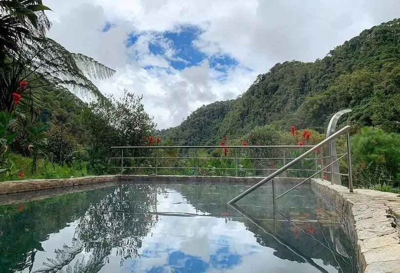 ホテル Termales San Vicente