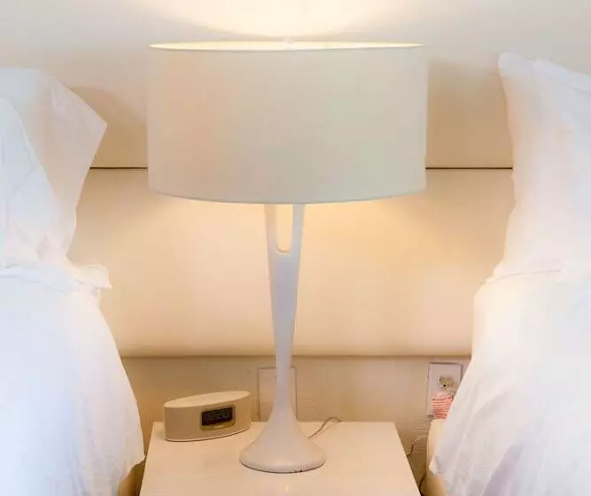 Hotelli The Salty Mermaid Oceanfront