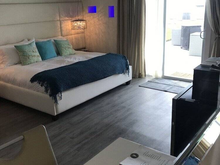 فندق The Salty Mermaid Oceanfront