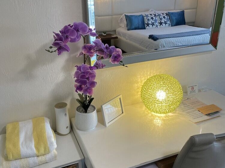 فندق The Salty Mermaid Oceanfront