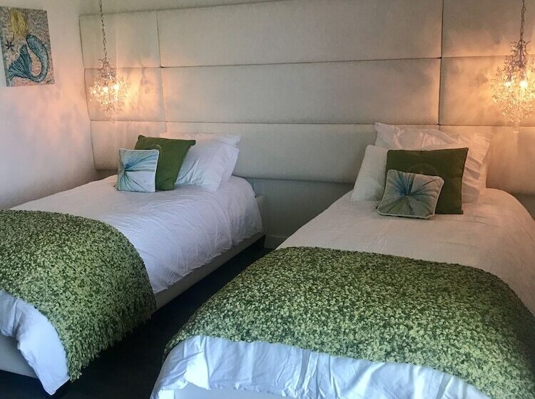 فندق The Salty Mermaid Oceanfront