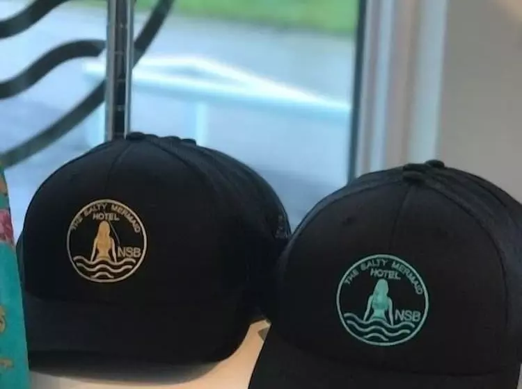 Hotelli The Salty Mermaid Oceanfront