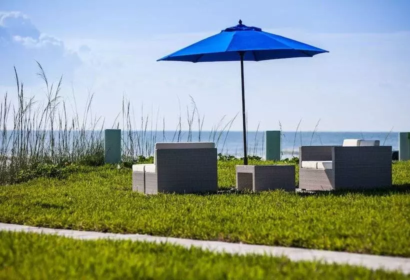 Hotelli The Salty Mermaid Oceanfront