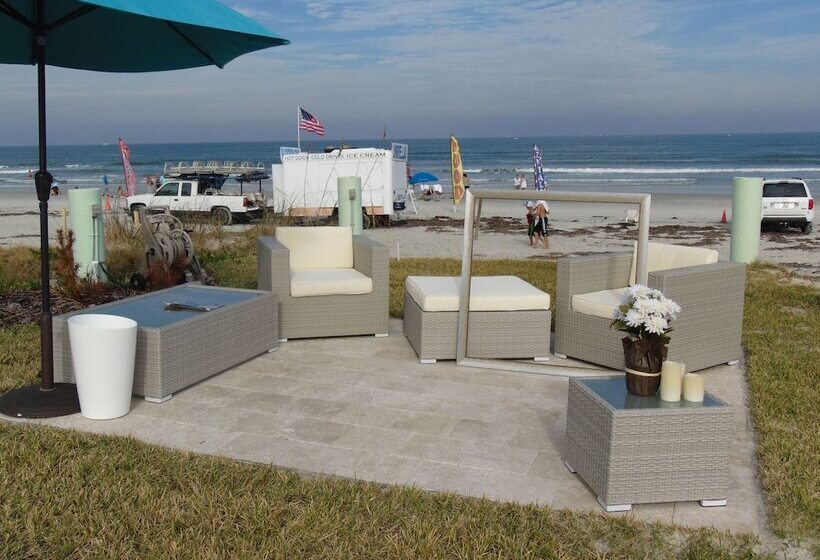 فندق The Salty Mermaid Oceanfront