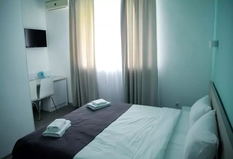 Hotel Volna
