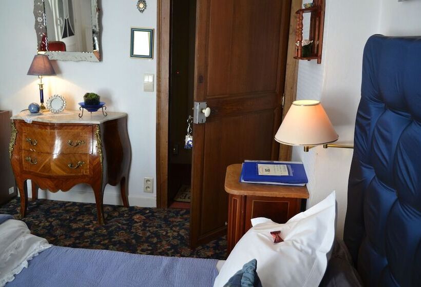 Le Petit Chapitre   Chimay B & B