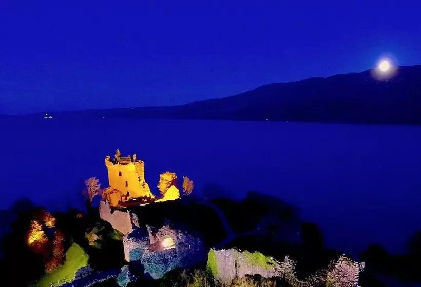 Loch Ness Highland Cottages