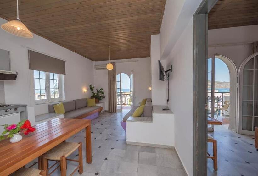 Manias Hotel Apartments