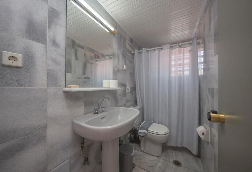 Manias Hotel Apartments