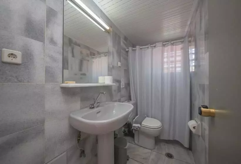Manias Hotel Apartments
