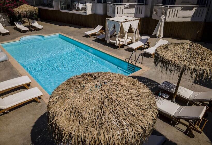 Manias Hotel Apartments