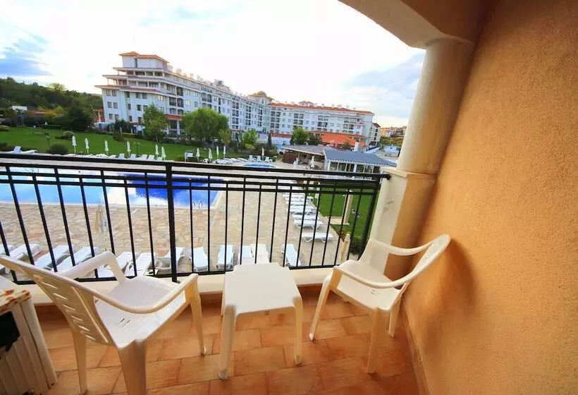Menada Nestinarka Apartments