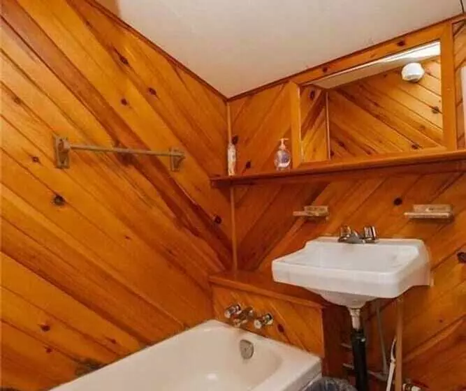 Minnehaha Camp Resort