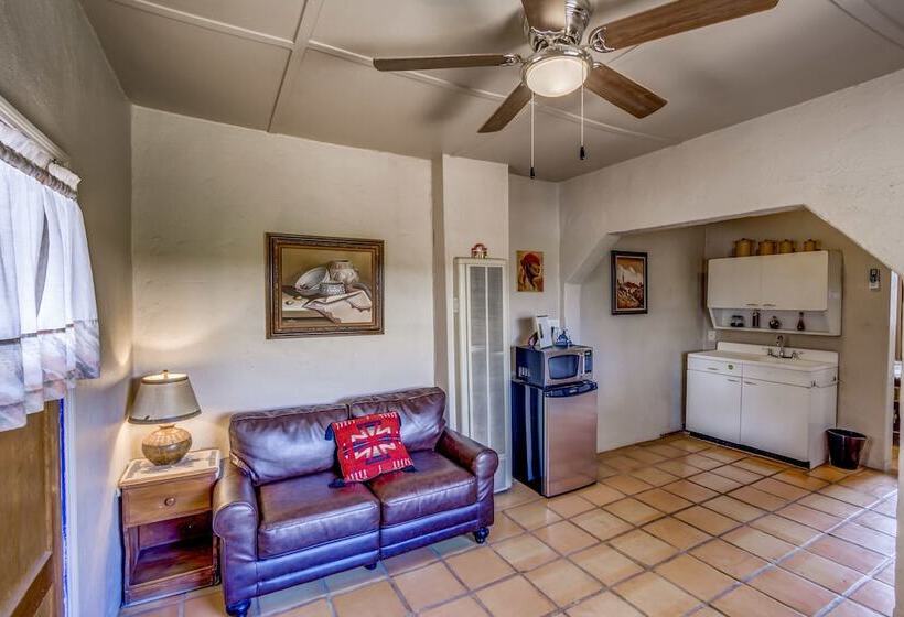 فندق على الطريق Tombstone San Jose House