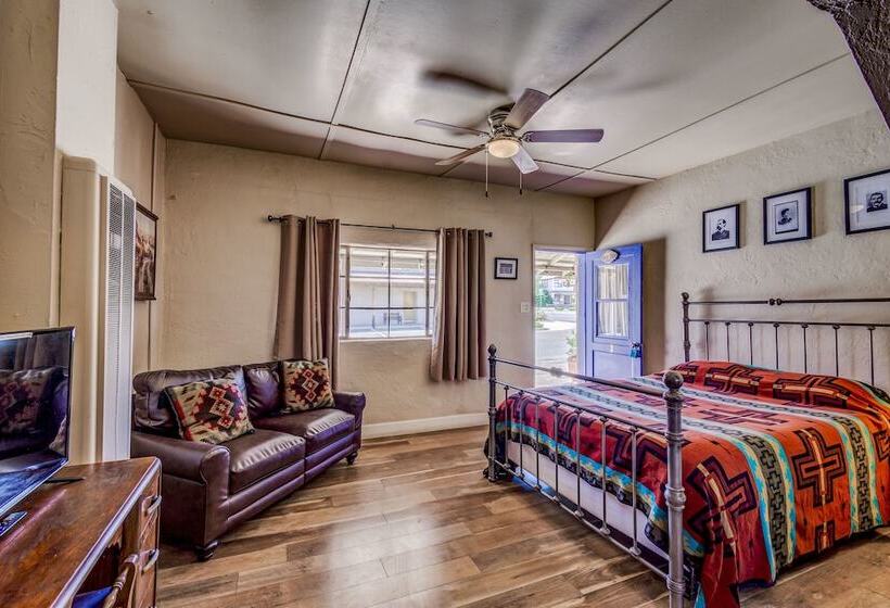 فندق على الطريق Tombstone San Jose House